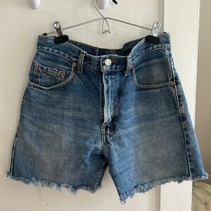 Levi 550 Midi Shorts